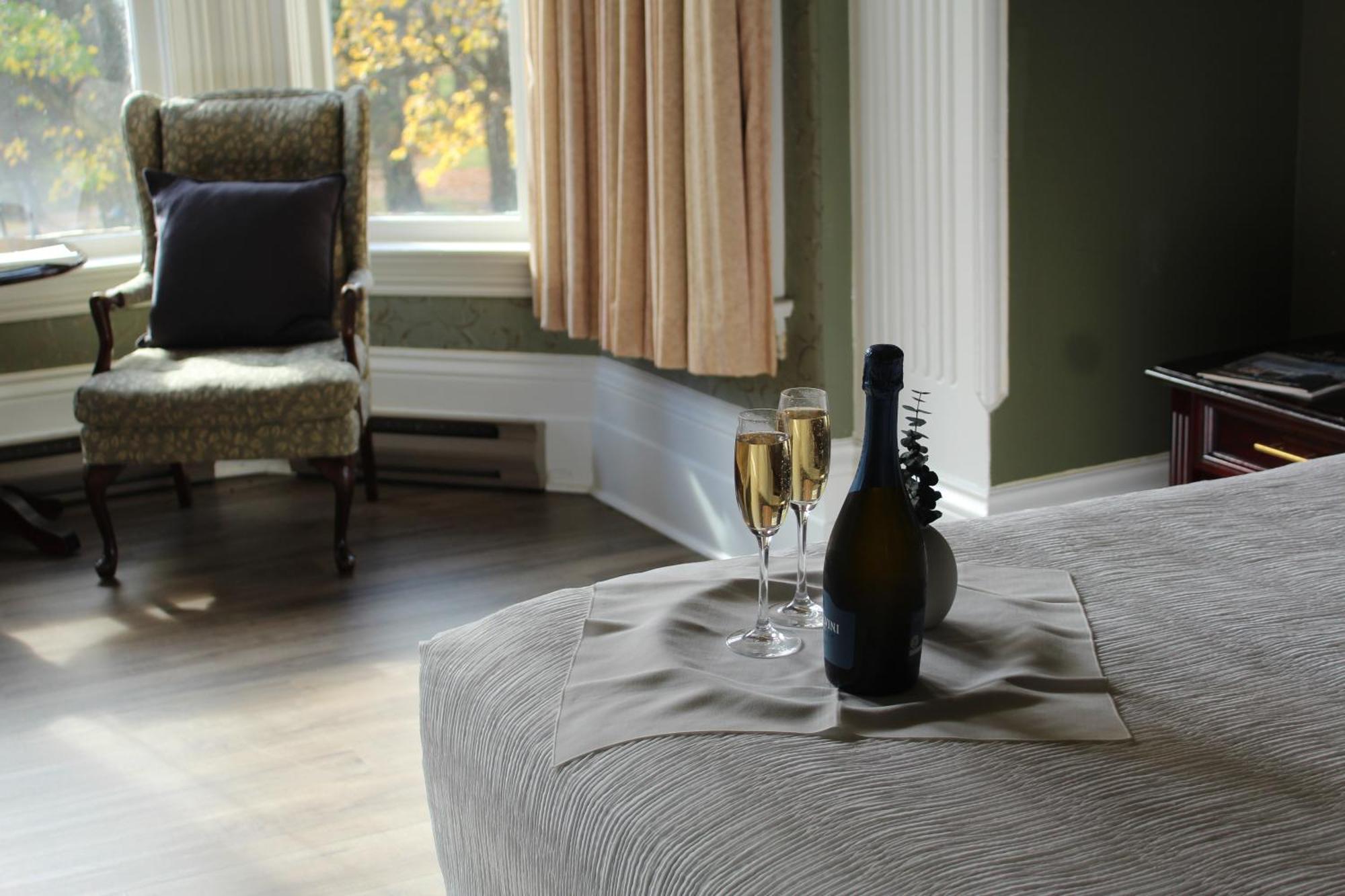 Westover Inn Saint Marys 外观 照片